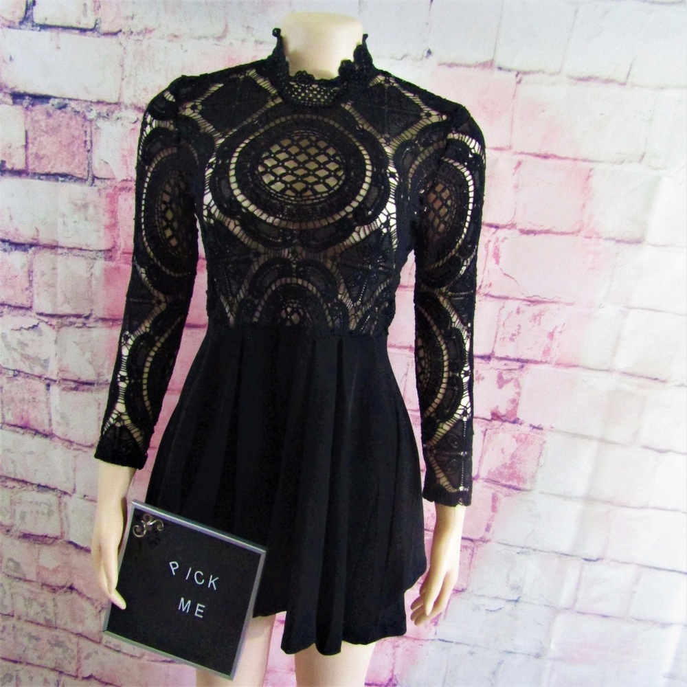Choies High Collared Lace Skater Dress 6